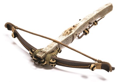Lot 293 - A FINELY DECORATED GERMAN SPORTING CROSSBOW