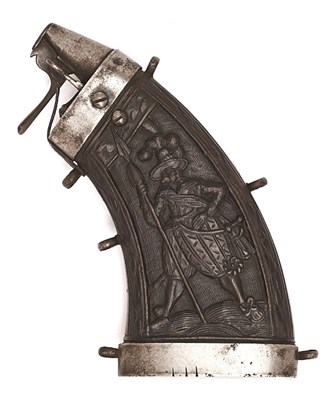 Lot 306 - A RARE SAXON MUSKETEER'S POWDER-FLASK