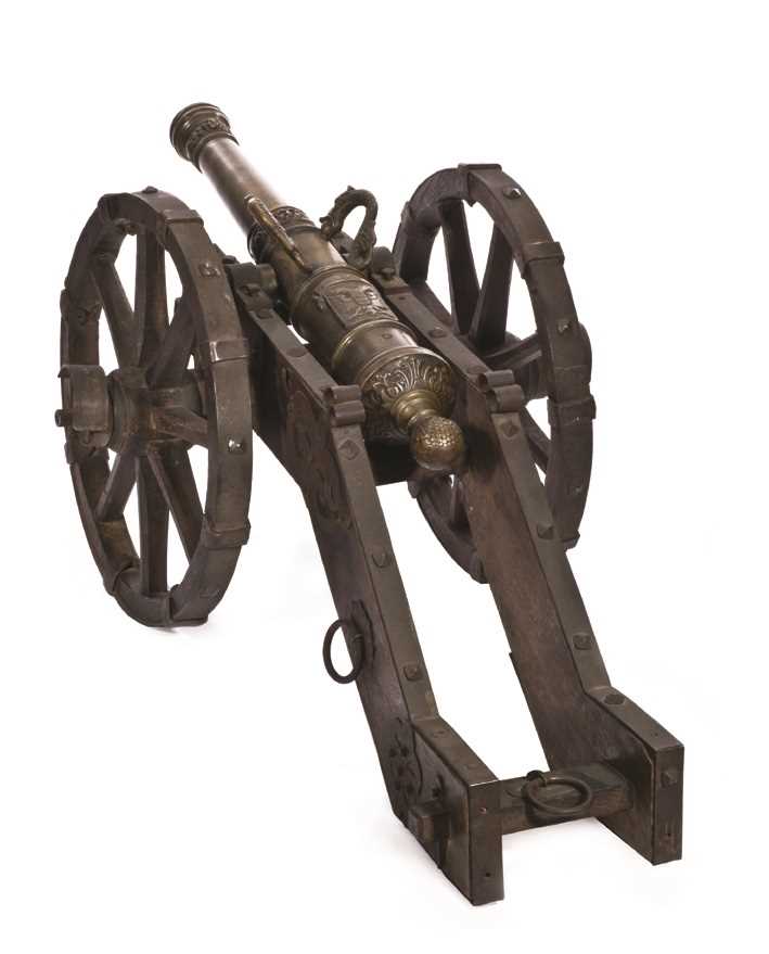 Lot 327 - **A BRASS CANNON IN 17TH CENTURY STYLE