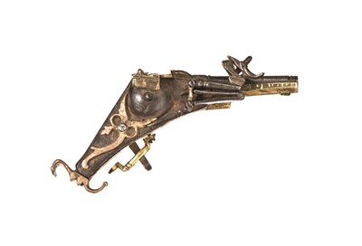 Lot 382 - A RARE SOUTH GERMAN MINIATURE WHEEL-LOCK PISTOL