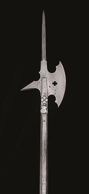 Lot 162 - A RARE HALBERD