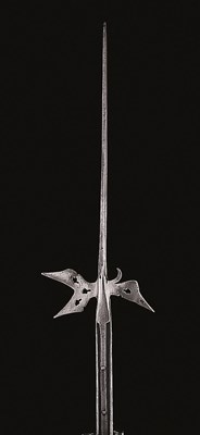 Lot 187 - A NORTH EUROPEAN HALBERD