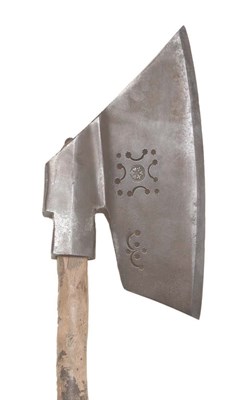 Lot 199 - AN AXE