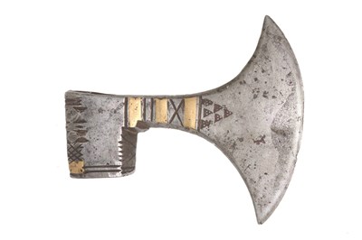 Lot 203 - AN AXE