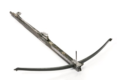 Lot 330 - A RARE ENGLISH CROSSBOW FOR A CHILD