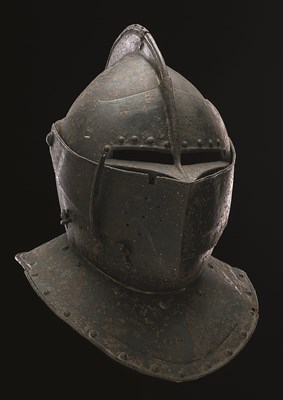 Lot 361 - A NORTH EUROPEAN CUIRASSIER'S CLOSE HELMET