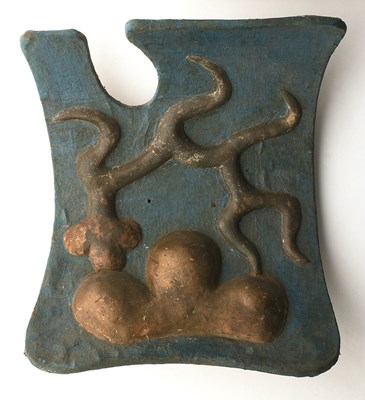 Lot 373 - A GERMAN SHIELD FOR THE JOUST IN MID-15TH CENTURY STYLE