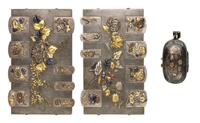 Lot 33 - **A PAIR OF JAPANESE MIXED METAL WHIST OR BEZIQUE COUNTERS AND A SMALL TINDER BOX NETSUKE