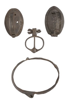 Lot 166 - TWO LEG SHACKLES