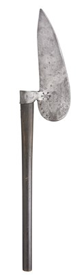 Lot 217 - A GERMAN AXE (DOLOIRE)