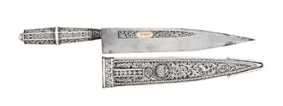 Lot 365 - **A FINE SILVER-MOUNTED CENTRAL AMERICAN KNIFE OF PRESENTATION QUALITY