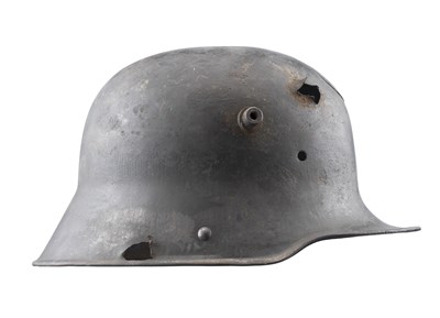 Lot 441 - **A GERMAN MODEL 1916 STAHLHEM