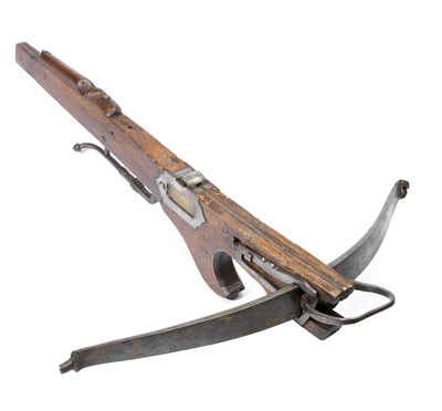 Lot 452 - A FLEMISH TARGET CROSSBOW