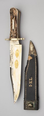 Lot 645 - A BOWIE KNIFE, GEORGE WOSTENHOLM & SON, WASHINGTON WORKS, SHEFFIELD, 20TH CENTURY