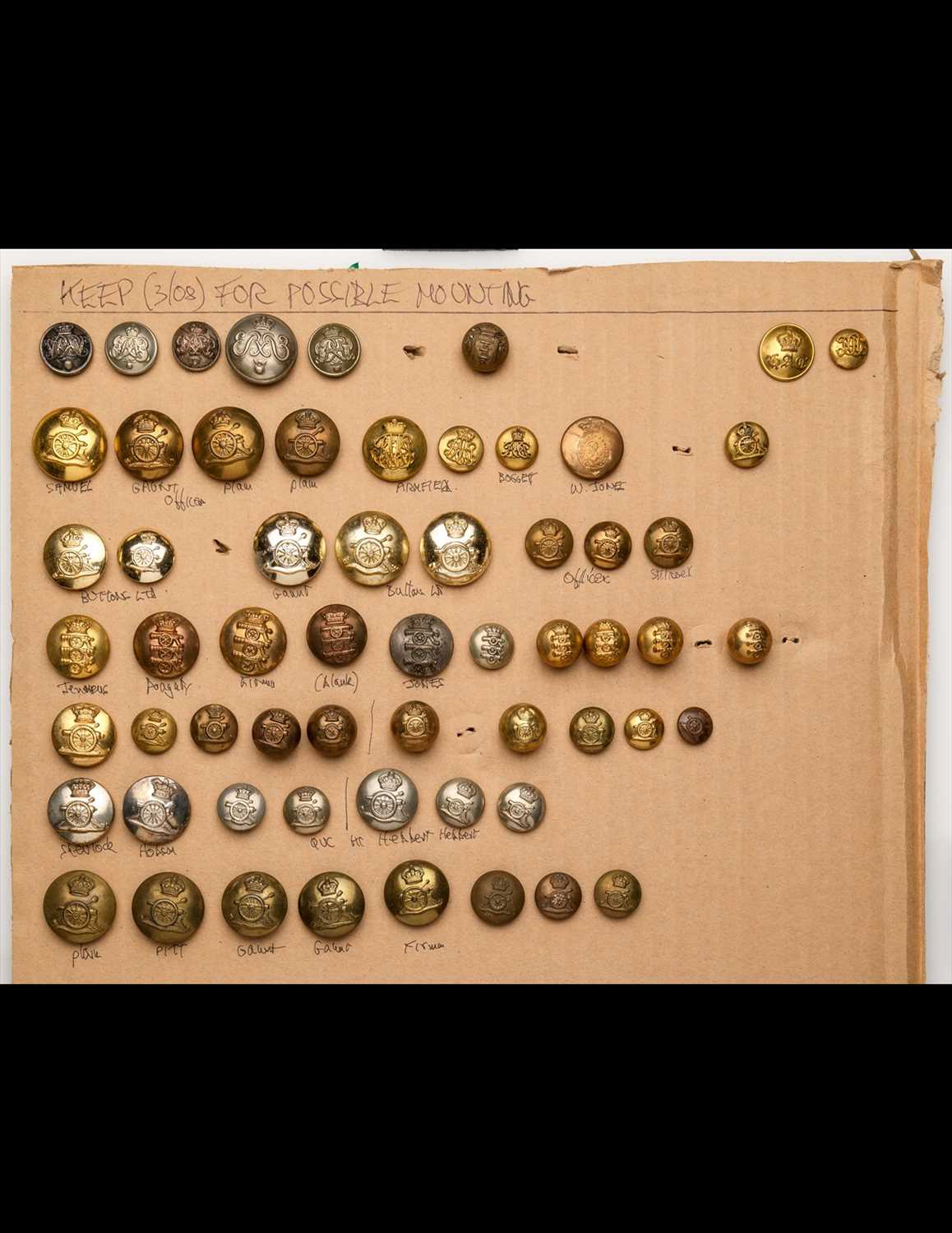 Hac Button Lot 76 - Royal Artillery and HAC buttons