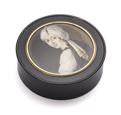 Lot 206 - A FRENCH TORTOISESHELL BOX WITH PORTRAIT COVER, PROBABLY PARIS, LATE 19TH CENTURY