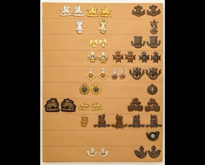 Lot 175 - Infantry Officers' Collar-Badges Post-1881.