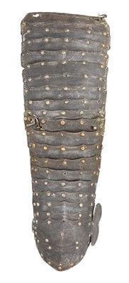 Lot 295 - â€¡ AN ITALIAN CUIRASSIER'S LEFT TASSET WITH BLUED AND GILT DECORATION