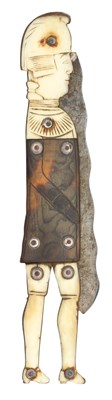 Lot 317 - A FOLDING KNIFE