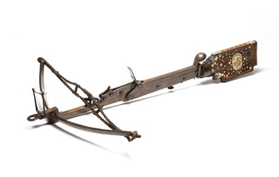Lot 330 - A GERMAN PELLET CROSSBOW (SCHNEPPER)