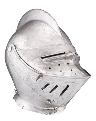 Lot 425 - A GERMAN CLOSE HELMET FOR HEAVY FIELD USE