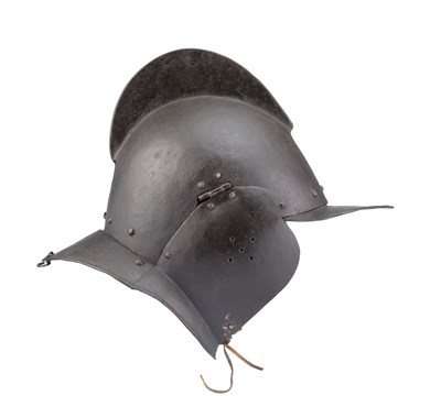 Lot 442 - A SOUTH GERMAN BURGONET