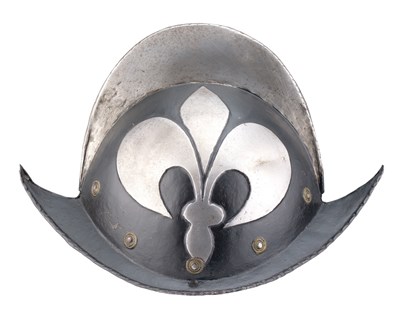 Lot 453 - A GERMAN 'BLACK AND WHITE' COMB MORION