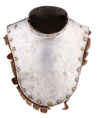 Lot 477 - A GERMAN GORGET