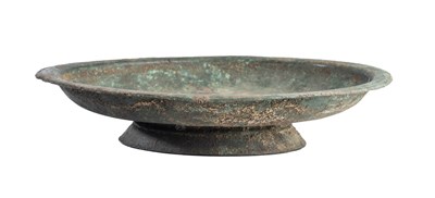 Lot 266 - A JAVANESE BRONZE OFFERING TRAY, INDONESIA, 10TH-14TH CENTURY