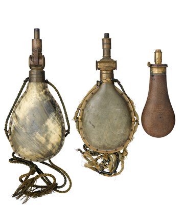 Lot 525 - A VIENNESE LARGE POWDER-FLASK FOR A SPORTING GUN