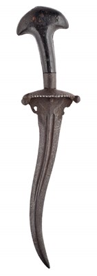 Lot 67 - AN INDIAN KHANJARLI