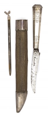 Lot 140 - A SILVER-MOUNTED TROUSSE