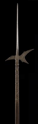 Lot 164 - A HALBERD