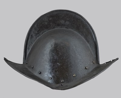 Lot 224 - A GERMAN COMB MORION