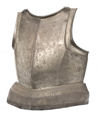 Lot 236 - A SOUTH GERMAN BREASTPLATE FOR LIGHT FIELD USE