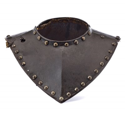 Lot 240 - *A GERMAN GORGET