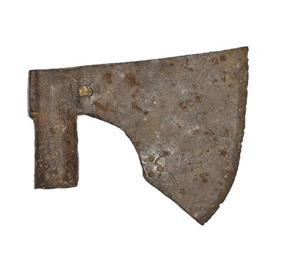 Lot 281 - AN AXE HEAD