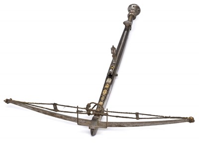Lot 283 - A RARE ENGLISH STONEBOW FOR A CHILD