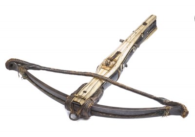 Lot 285 - A GERMAN SPORTING CROSSBOW
