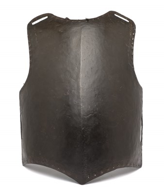 Lot 333 - AN ENGLISH BREASTPLATE FOR SIEGE USE
