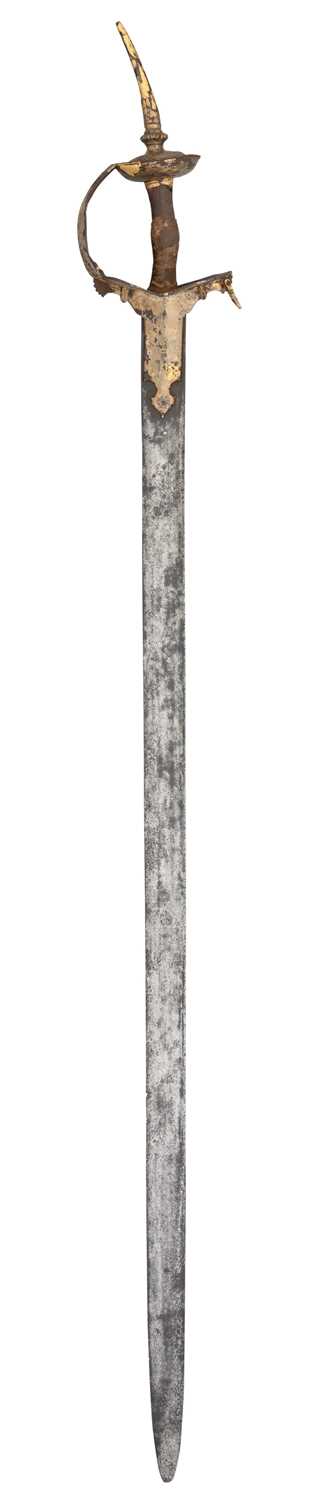 Lot 12 - A SOUTH INDIAN SWORD (FIRANGI), 17TH CENTURY,