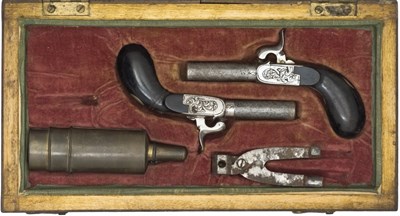 Lot 466 - A CASED PAIR OF 180 BORE BELGIAN PERCUSSION MUFF PISTOLS