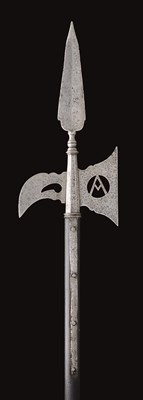 Lot 211 - A HALBERD OF REGULATION TYPE