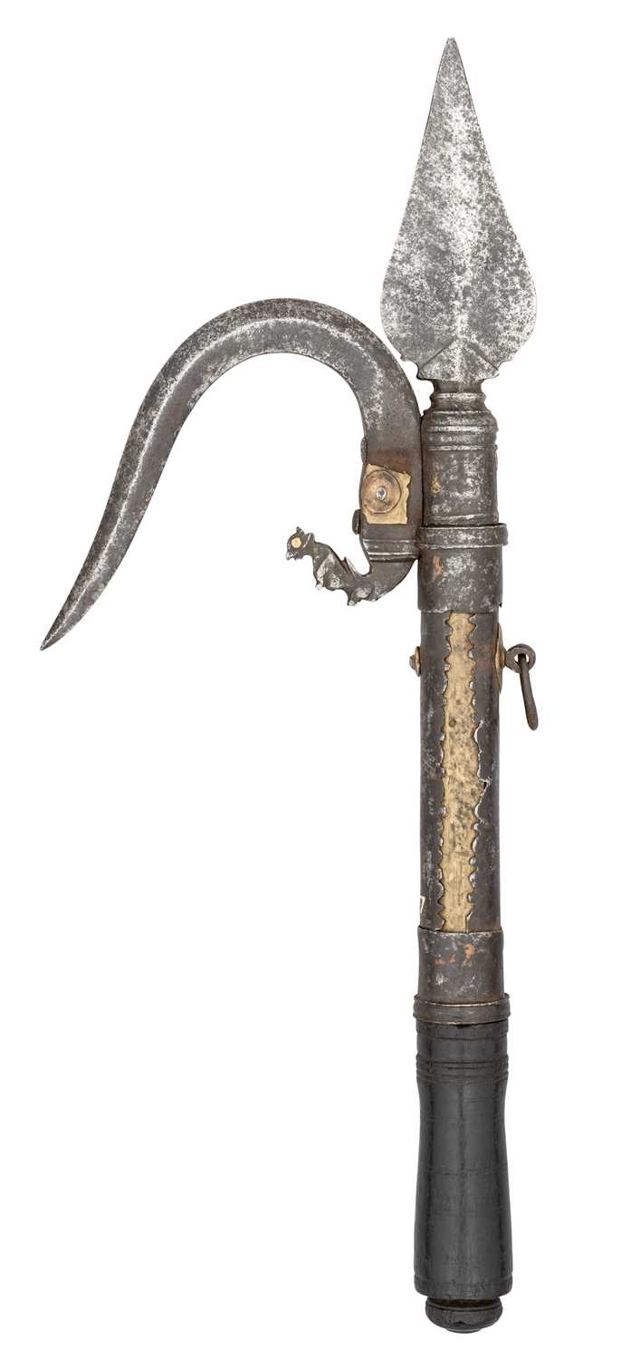 Lot 63 - A SOUTH INDIAN ELEPHANT GOAD (ANKUS), 18TH