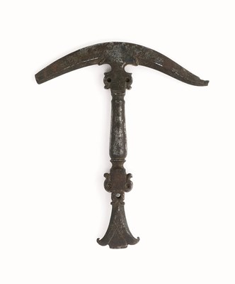 Lot 335 - A FLINT KNAPPING TOOL 17TH/18TH CENTURY