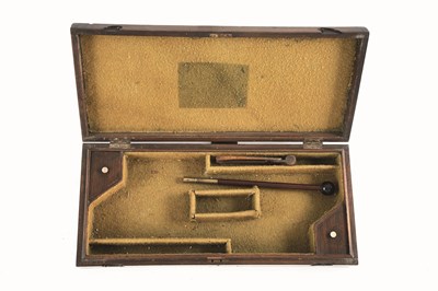 Lot 346 - A FITTED MAHOGANY CASE FOR A PAIR OF FLINTLOCK DUELLING PISTOLS