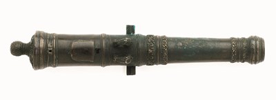 Lot 353 - A FINE BONZE SALUTING CANNON