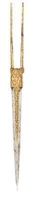 Lot 172 - A RARE INDIAN GOLD-ENCRUSTED BAYONET, 19TH CENTURY