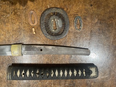Lot 588 - A JAPANESE KATANA (LONG SWORD), 1700-1800