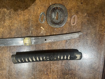 Lot 588 - A JAPANESE KATANA (LONG SWORD), 1700-1800